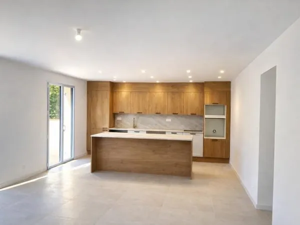 Appartement - Grimaud - 104.7m²