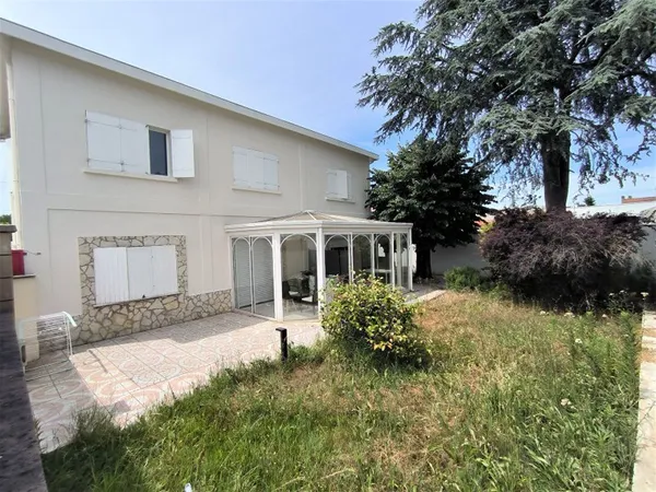 Immeuble / Maison de rapport