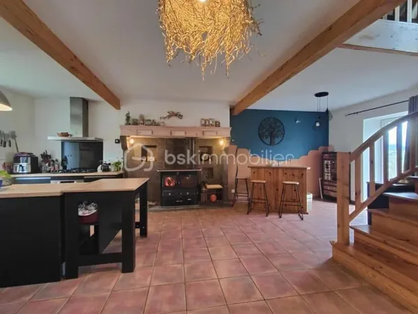Maison 7 pièces 150 m²