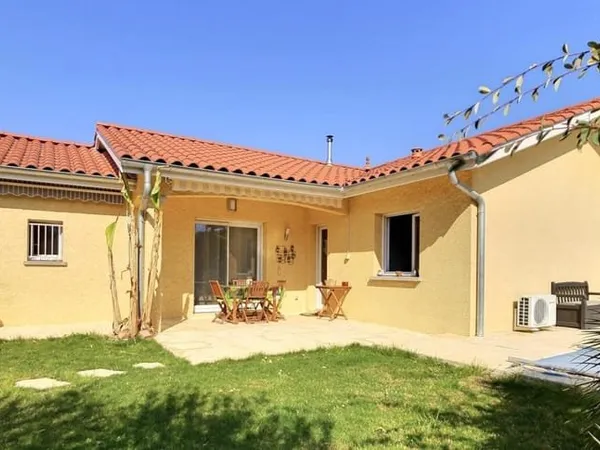 Exclusivité LMC Immo - Charantonnay (38460) Maison plain-pied - 5 pièces - 95 m² - Terrain 568 m² av