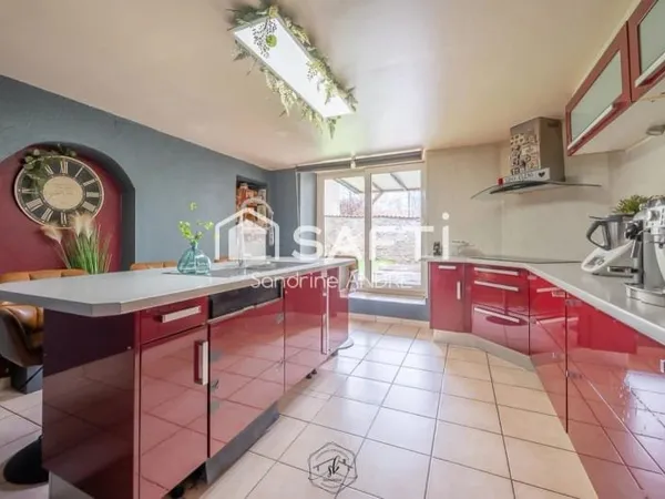 Maison 6 pièces 154 m²
