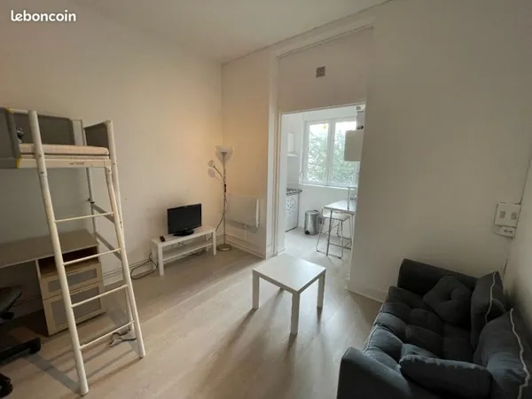 Studio 1 pièce 20 m²