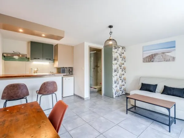 Studio meublé rénové avec parking, Aire sur l'Adour