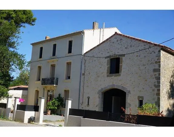 Maison 11 pièces 310 m²