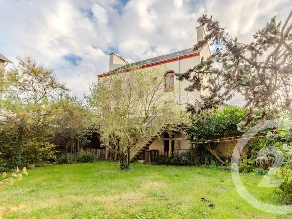 Maison 12 pièces 270 m²