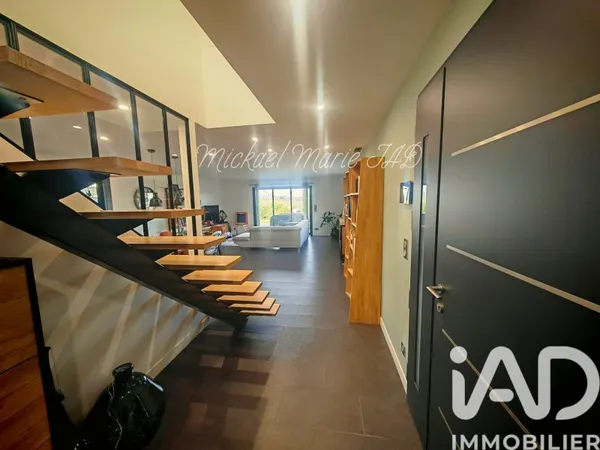 Maison 5 pièces 137 m²