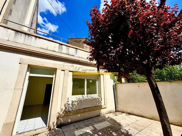 MONTÉLIMAR Appartement T2 atypique avec cour et terrasse