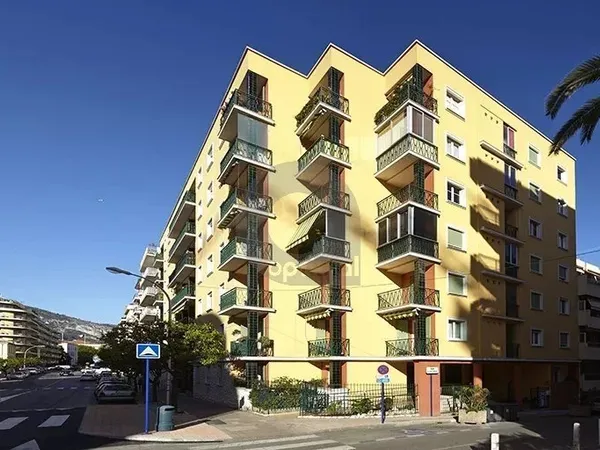 Menton centre 4/5P 80.08m² balcon loggia cave.