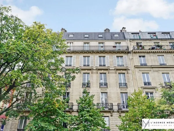 Local professionnel 135 m²