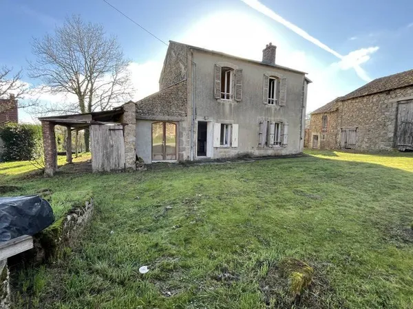 Maison en pierre de 4 pièces principales