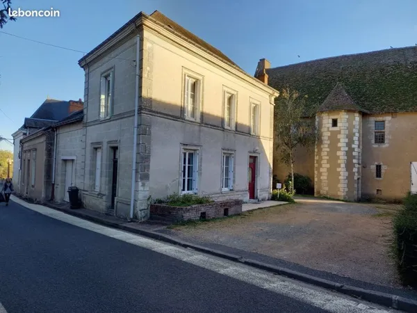 Grande maison Chemillé sur Déme
