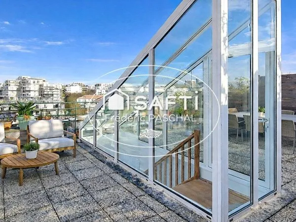 Appartement 2 pièces - Terrasse 40m² / Cave / Parking