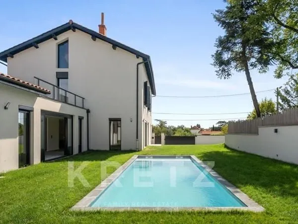 Maison familiale avec piscine