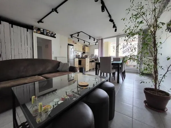 SOUS OFFRE - Appt T3, emplacement idéal, petite terrasse
