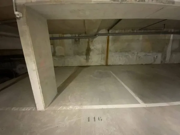 Parking 13 m²