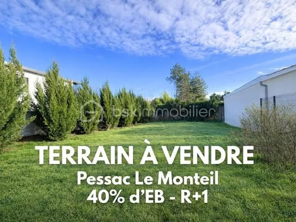 Terrain 298 m²