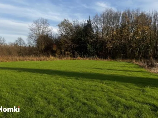 Terrain de 556m2 à Confrançon 01310, Route du logis neuf