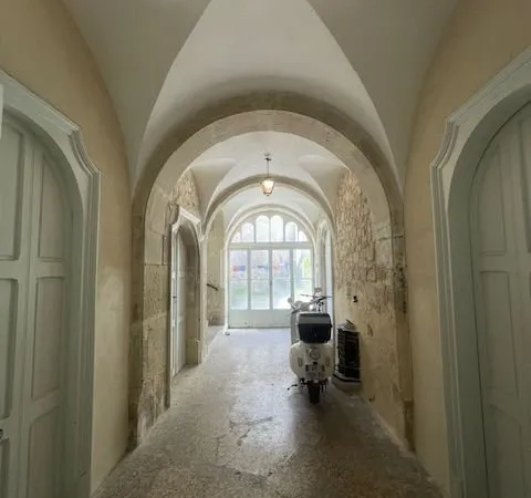 Appartement dans un hôtel particulier du XVI ème siècle
