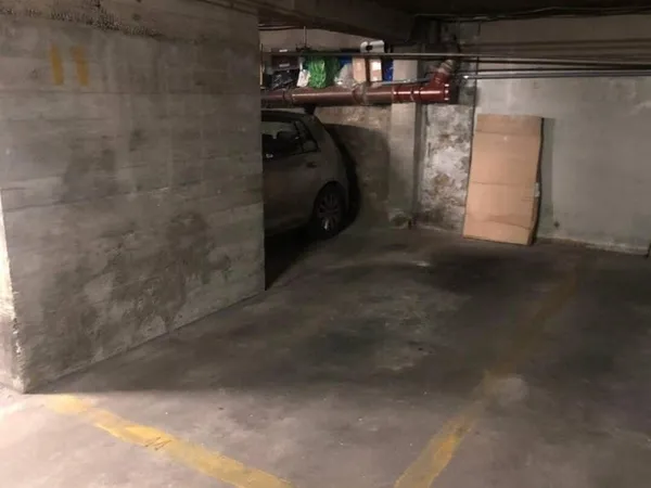 Parking 11 m²