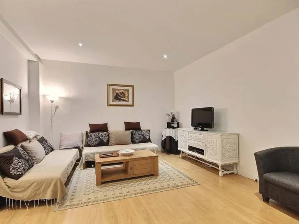 Appartement 2 pièces 67 m²