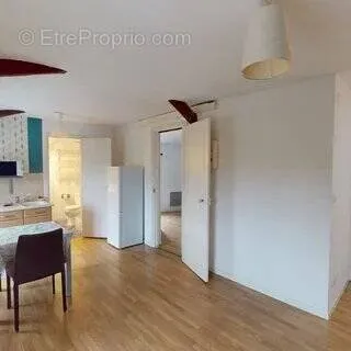 Appartement de type F2 bis dans secteur calme