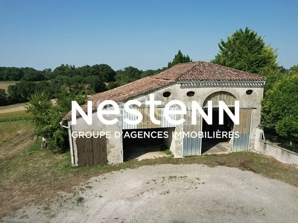 Maison à vendre à Nérac de 206m² et d'un terrain de 1017 m² - Un potentiel à exploiter !