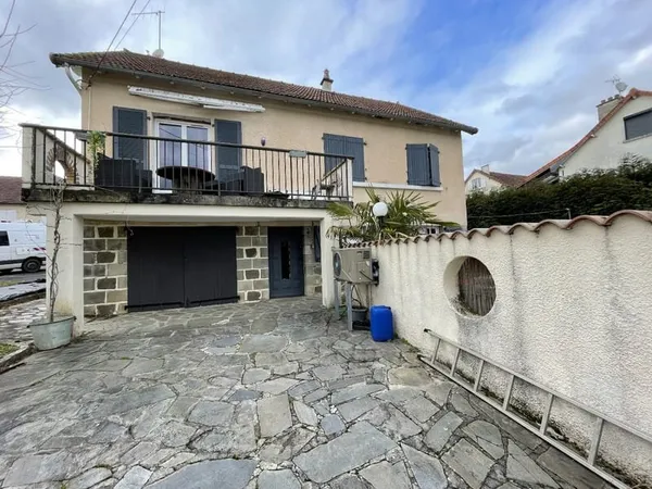 Maison Vente Naucelles 7p 130m² 196500€