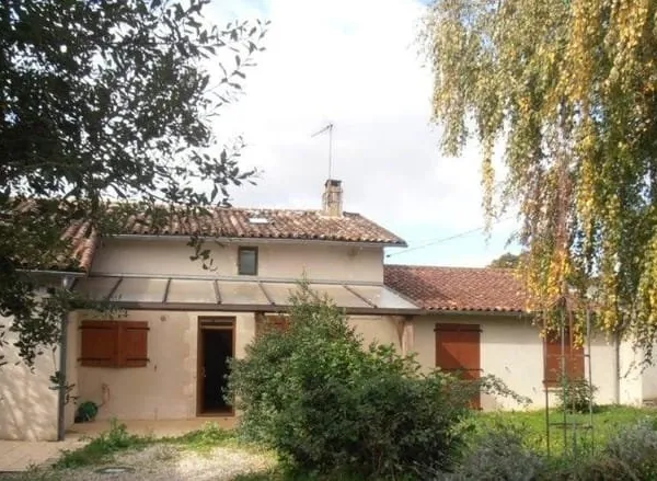 Belle Maison En Pierre Avec Une Grange et Studio