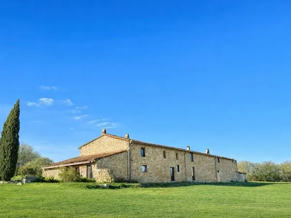 Propriété 14 pièces 300 m²