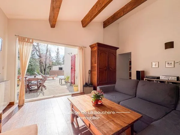 Maison 6 pièces 136 m²