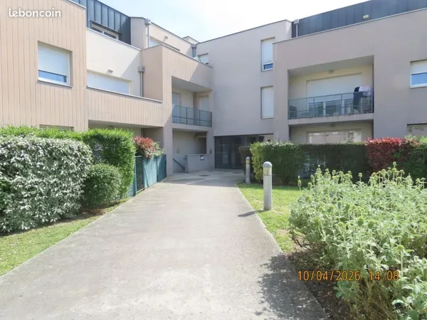 Appartement lumineux meublé en résidence privée