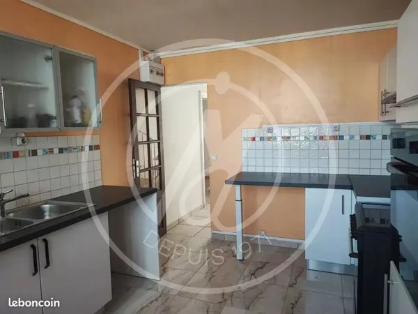 Duplex 105 m² Les Abymes