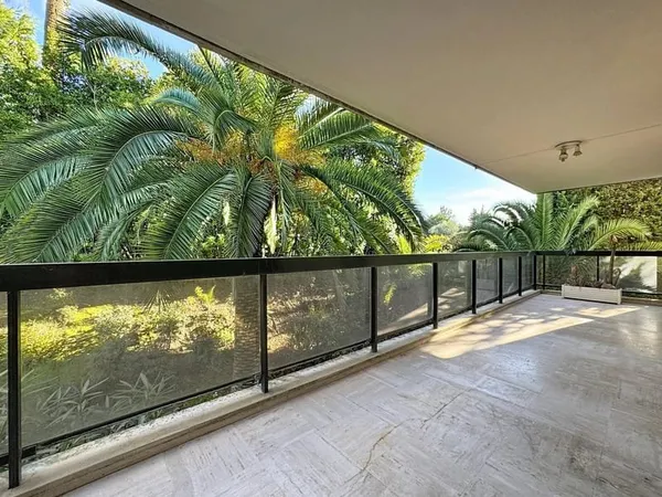 Appartement 2p60m² à vendre Cannes Montrose, résidence avec parc, piscine, gardien et tennis