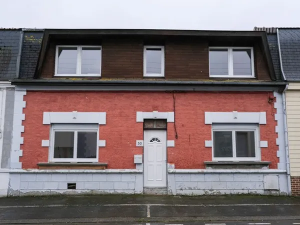 ST-POL-SUR-TERNOISE : MAISON DE VILLE 120m2 ENTIEREMENT RENOVEE