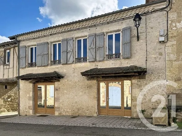 Maison 10 pièces 245 m²