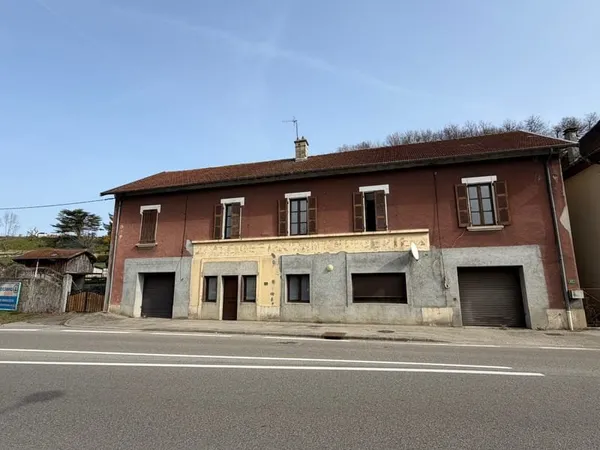 SAINT VICTOR DE CESSIEU - DEPENDANCES - TERRAIN 3 400 M2