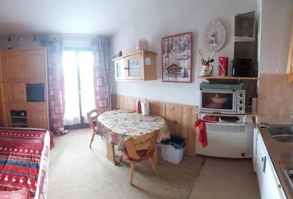 Studio 1 pièce 17 m²