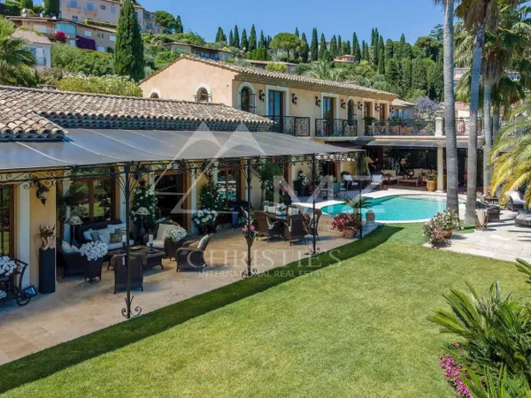 Mougins proche village - Vue mer