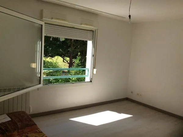 Studio 1 pièce 25 m²
