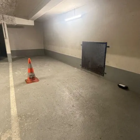 Parking / box