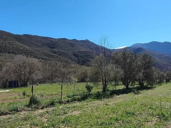 Terrain 2440 m²