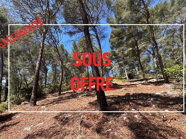 Terrain 1638 m²