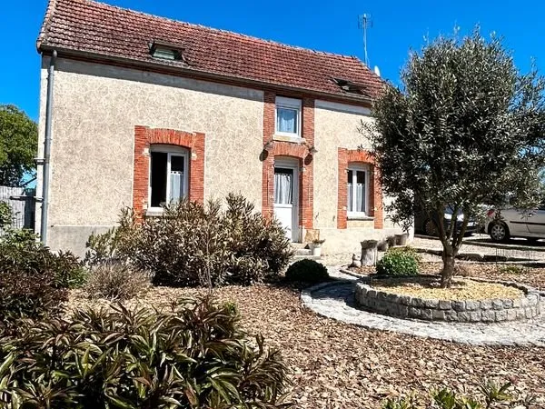Charmante maison dépendante à vendre