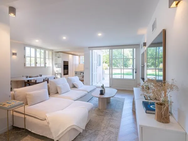 PANOUSE - SUPERBE APPARTEMENT 82.12 m2 LC EN DUPLEX - TERRASSE - JARDIN - PISCINE