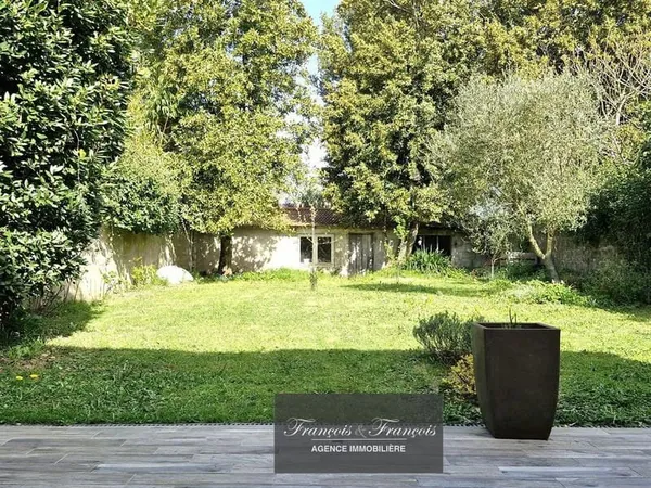 Maison récente de 2017 avec 6 pièces jardin et garage