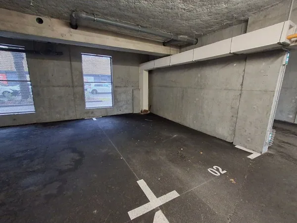 Parking/box