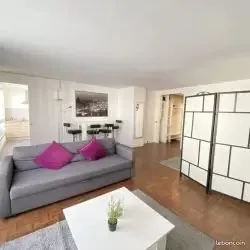 GRAND STUDIO DE 47 M² à NATION