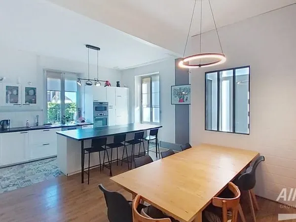 EXCLUSIVITE - OFFEMONT - MAISON DE MAÎTRE 8 CHAMBRES.