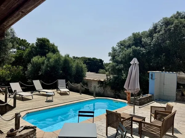 Villa dans la campagne Bonifacienne