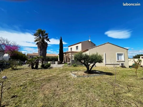 Spacieuse villa T6 avec garage sur 1000m² de terrain